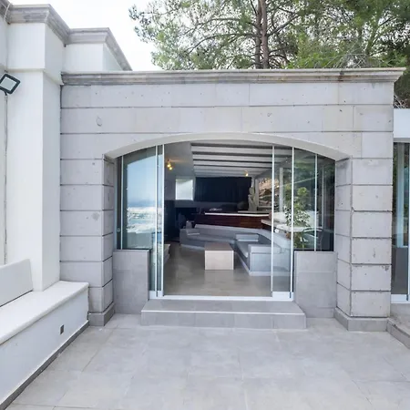 Panorama Mansion *